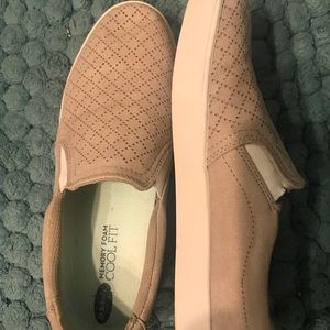 Dr. Scholls Slip On Sneakers Women’s 8 Memory Foam